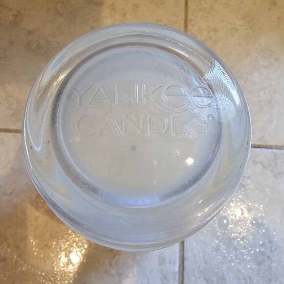 Yankee Candle Christmas Cookie Scent 22 oz. Large Jar Candle Holiday - Picture 5 of 5